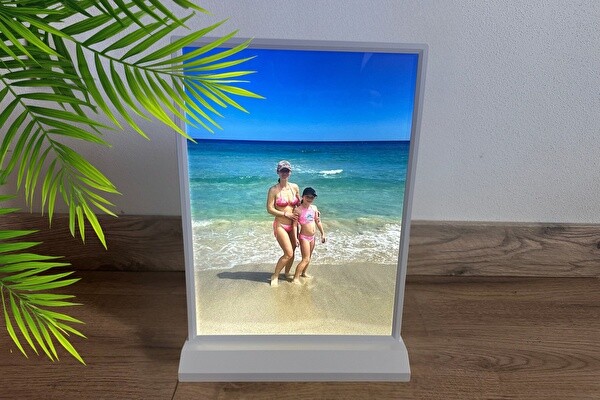 LED světelný rámeček se stojanem s 3 vlastními fotkami
